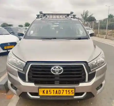 XUV-Taxi-Rental-in-Bangalore